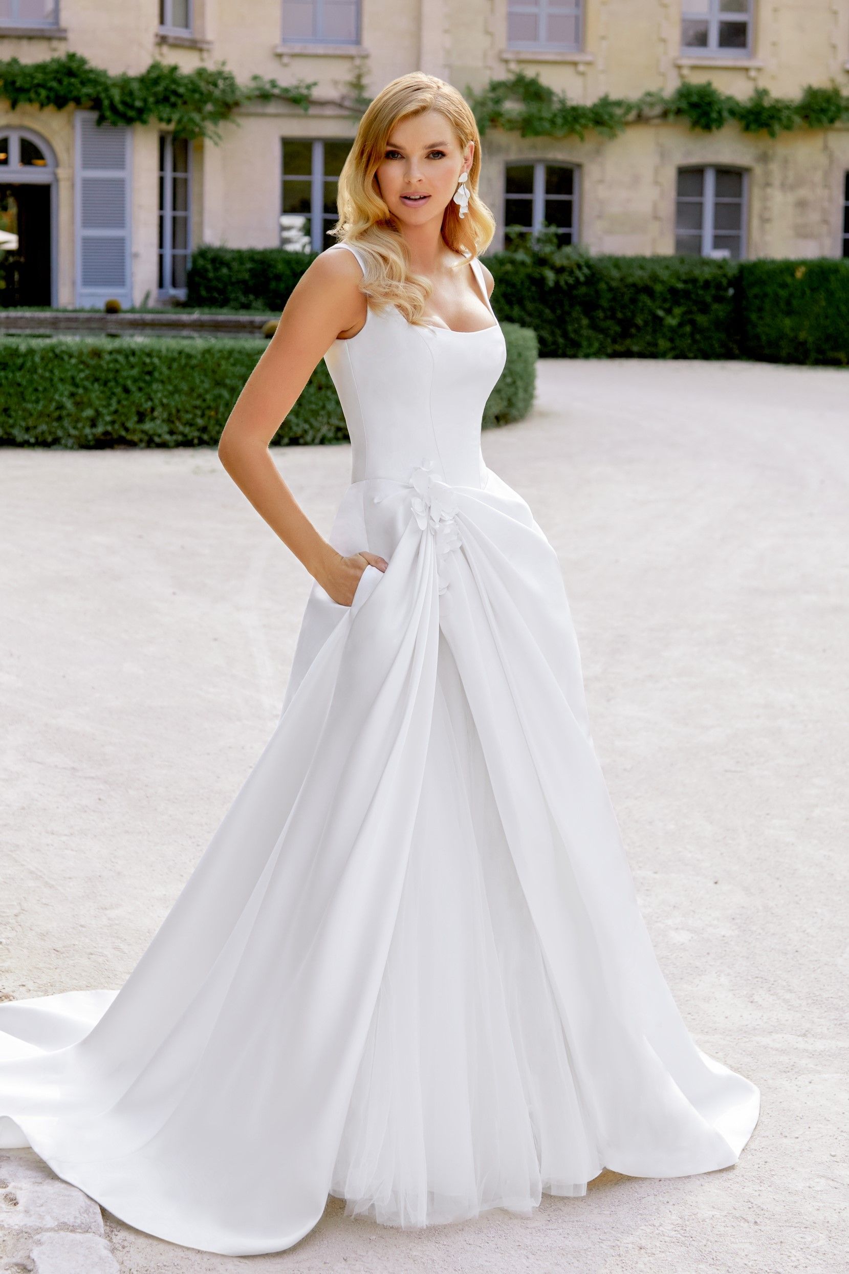 Taft En Tule 44519 Justin Alexander Bruidsjurken Trouwjurken Classy A Lijn Beautiful Elegant Royal 3