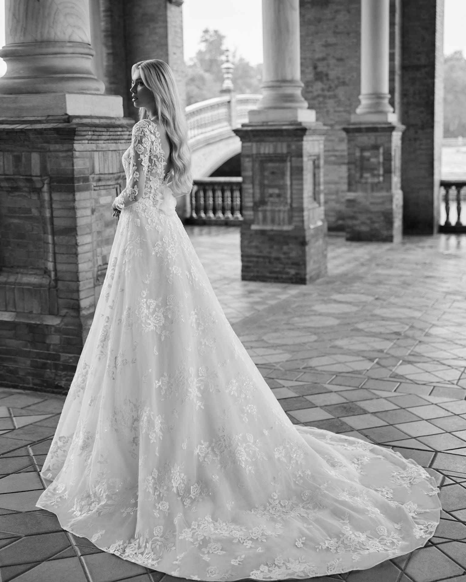 Taft En Tule Katina Rosa Clara Rosa Clara Platinum Select Store Bruidsjurken Trouwjurken Classy Beautiful