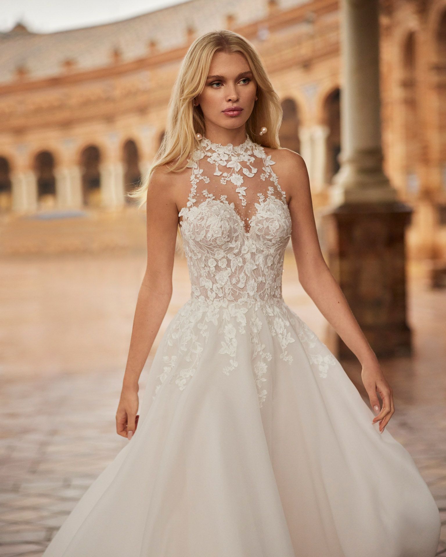 Taft En Tule Kiora Rosa Clara Rosa Clara Platinum Select Store Bruidsjurken Trouwjurken Classy Beautiful