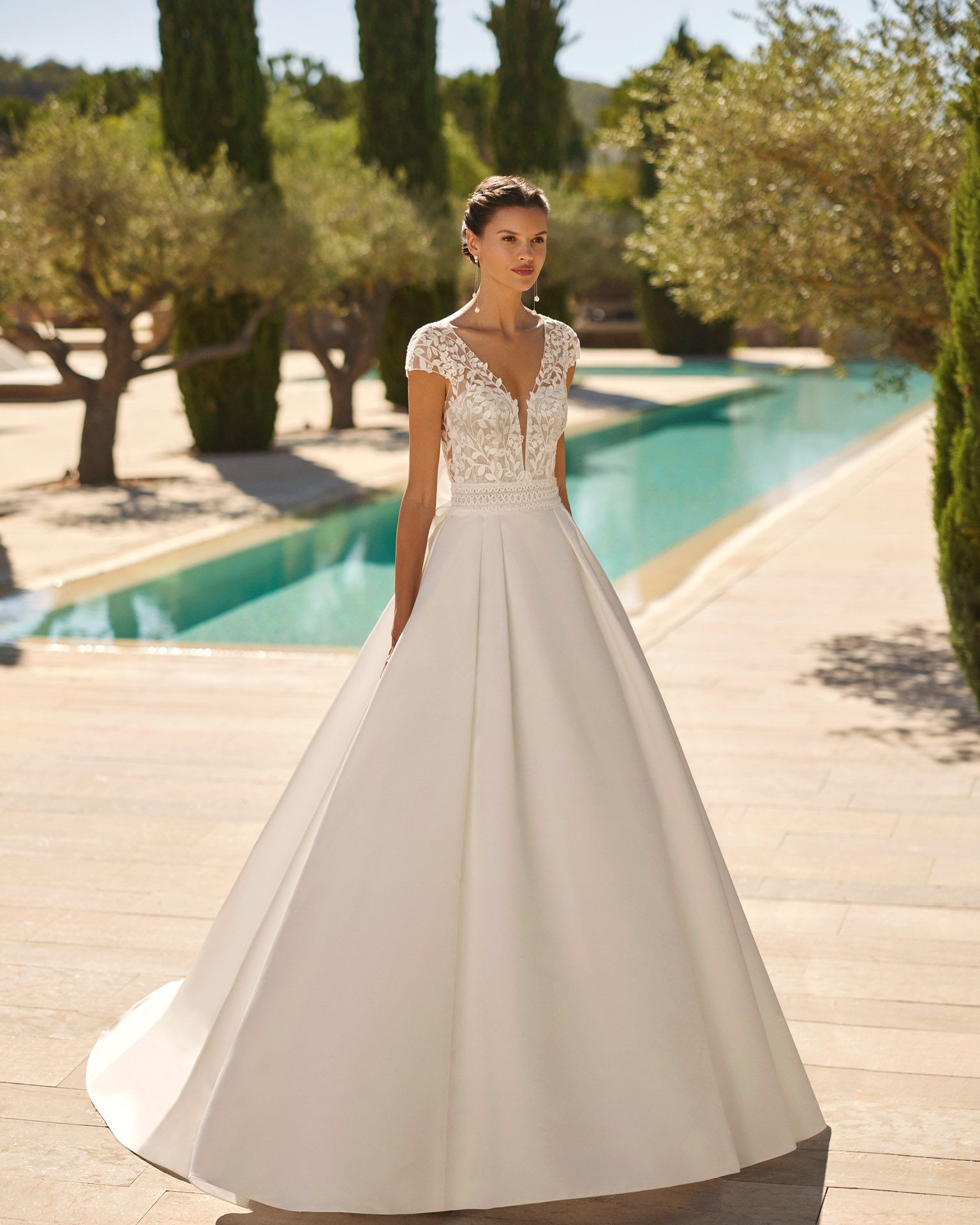 Taft En Tule Sofia Rosa Clara Rosa Clara Platinum Select Store Bruidsjurken Trouwjurken Classy Beautiful 1