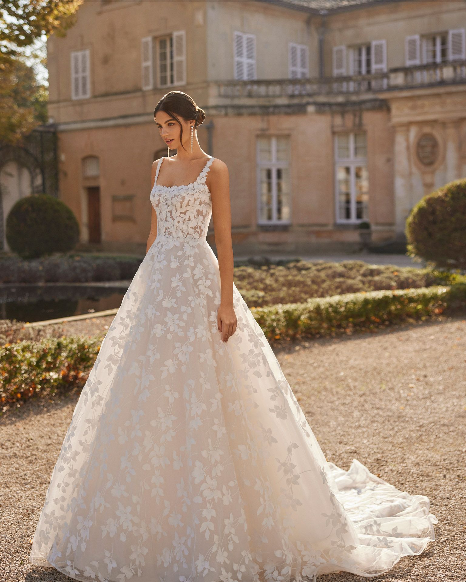 Taft En Tule Velaz Rosa Clara Rosa Clara Platinum Select Store Bruidsjurken Trouwjurken Classy Beautiful 2