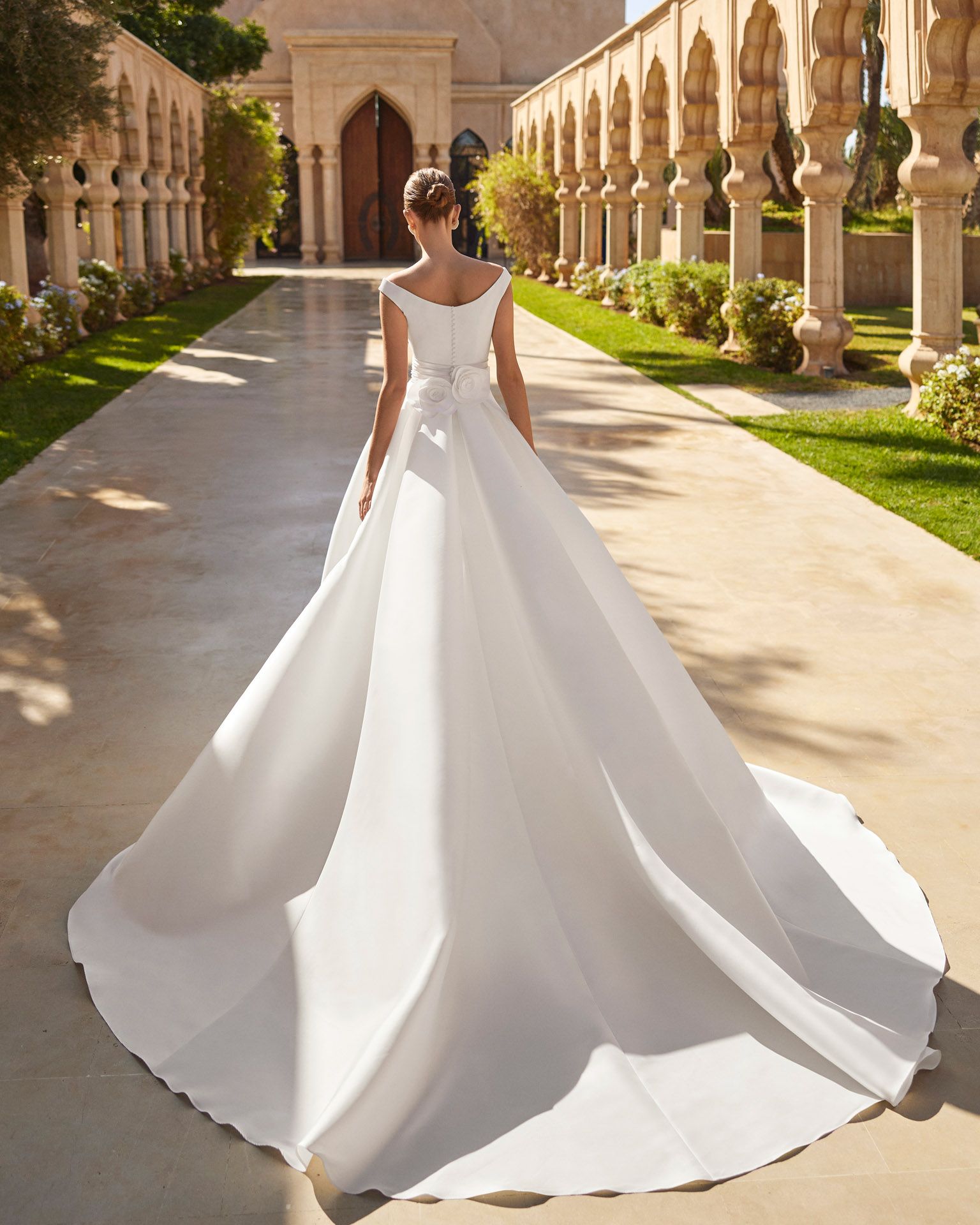 Taft En Tule Odrin Rosa Clara Rosa Clara Platinum Select Store Bruidsjurken Trouwjurken Classy Beautiful 1