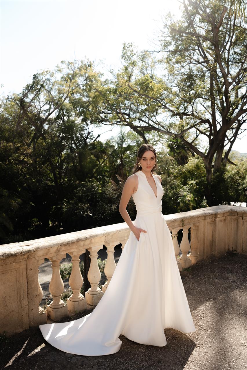 Taft En Tule Let Me Love You Marylise Bridal Bruidsjurken Trouwjurken Classy Beautiful 2