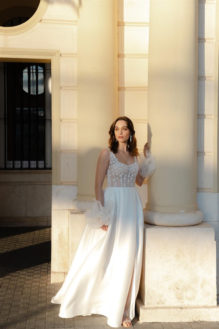 Taft En Tule Love On Top Marylise Bridal Bruidsjurken Trouwjurken Classy Beautiful 6