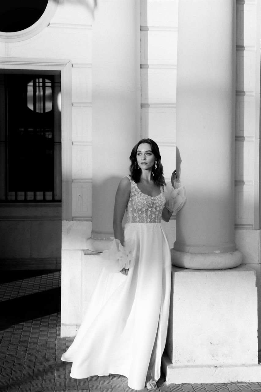 Taft En Tule Love On Top Marylise Bridal Bruidsjurken Trouwjurken Classy Beautiful