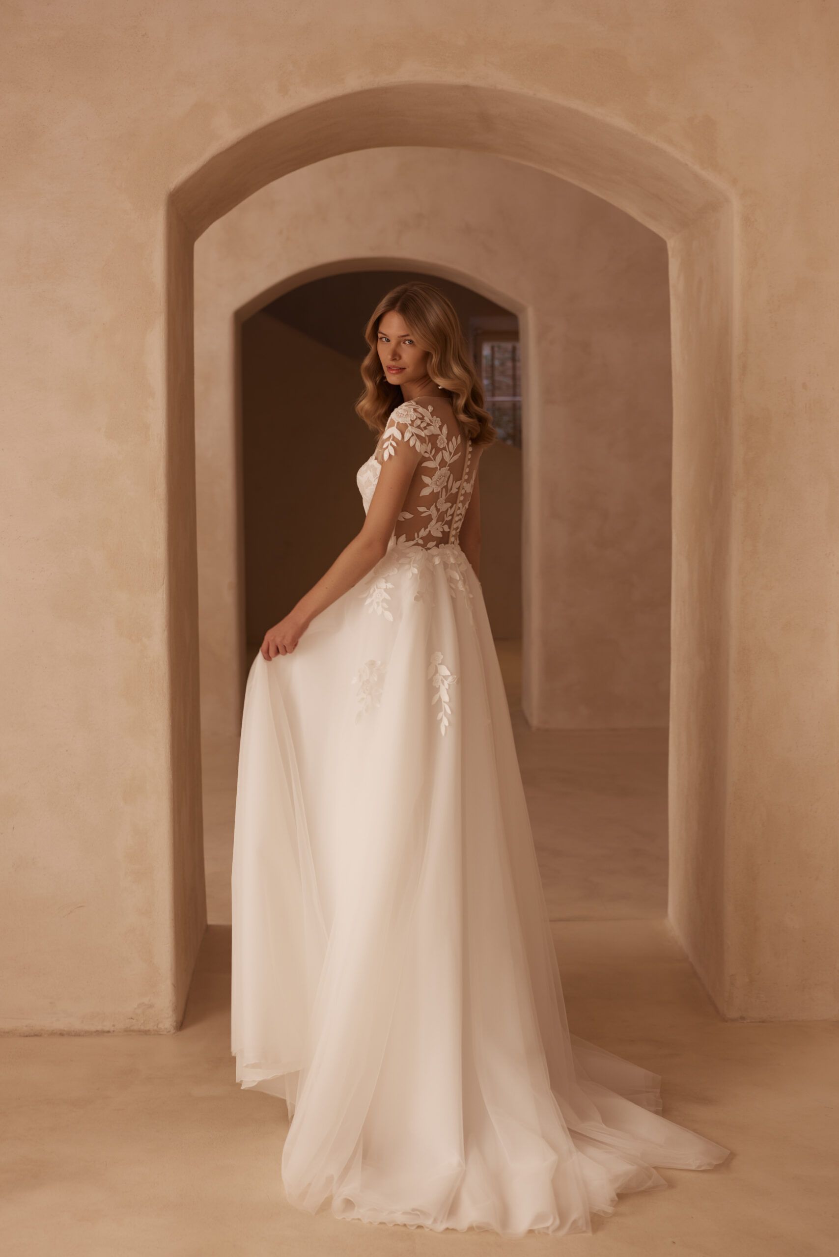 Taft En Tule 17165 So Romantic Bruidsjurken Trouwjurken Uniek Gorgeous Bridal Dress 1