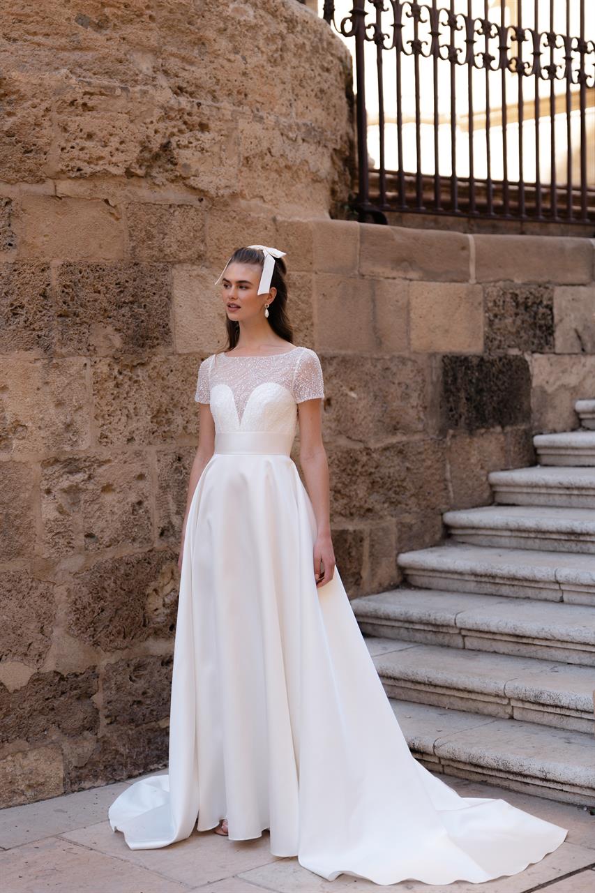 Taft En Tule Ari Marylise Bridal Bruidsjurken Trouwjurken Classy Beautiful 5