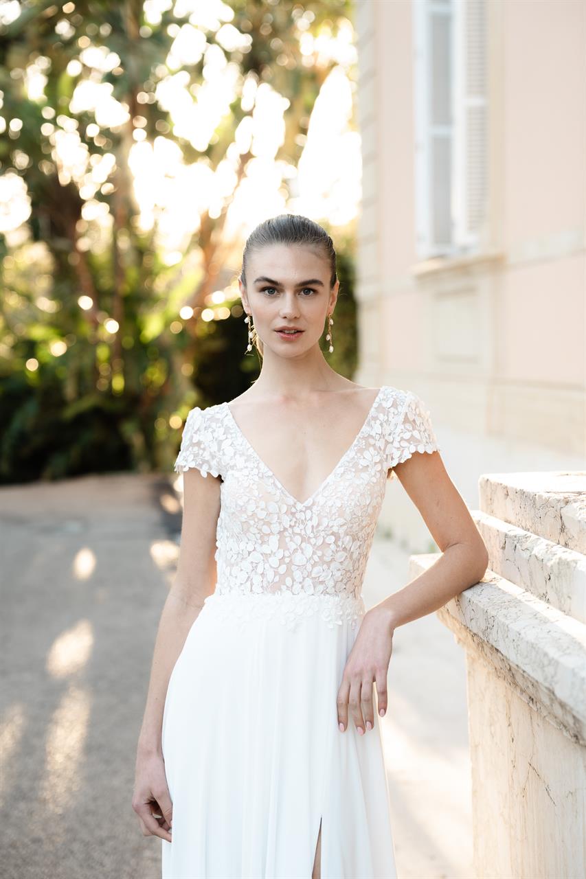 Taft En Tule Kis From A Rose Marylise Bridal Bruidsjurken Trouwjurken Classy Beautiful 5