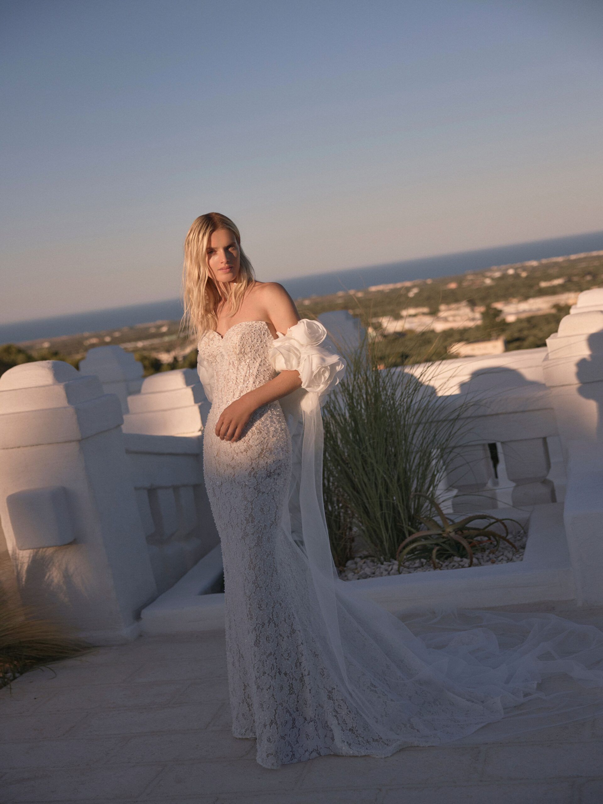 Taft En Tule Luriane Modeca Bruidsjurken Trouwjurken Unique Elegant Simplicity Modern
