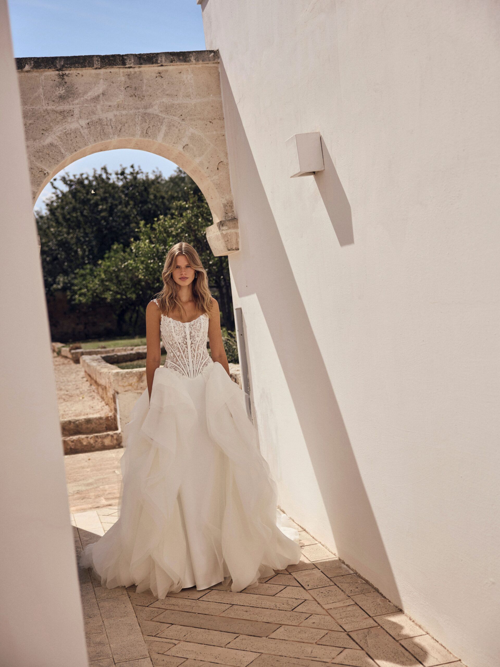 Taft En Tule Lysette Modeca Bruidsjurken Trouwjurken Unique Elegant Simplicity Modern 1