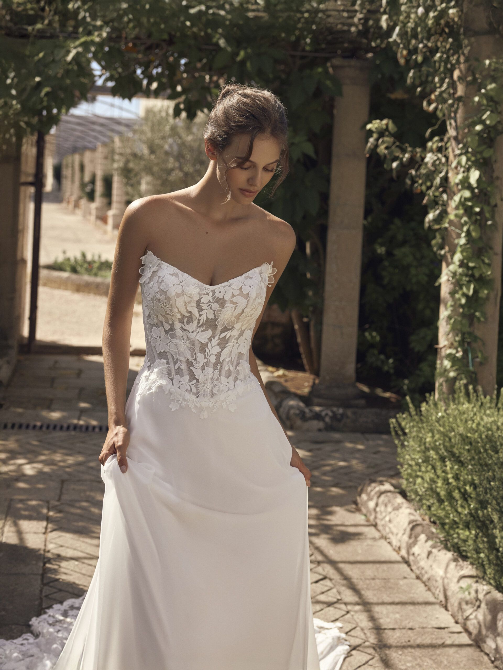 Taft En Tule Malena Modeca Bruidsjurken Trouwjurken Unique Elegant Simplicity Modern 5