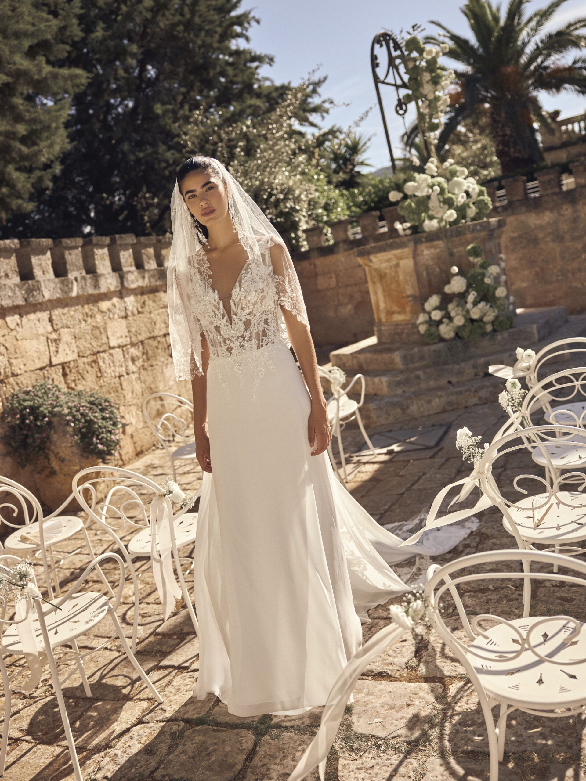 Taft En Tule Mallory Modeca Bruidsjurken Trouwjurken Unique Elegant Simplicity Modern 6