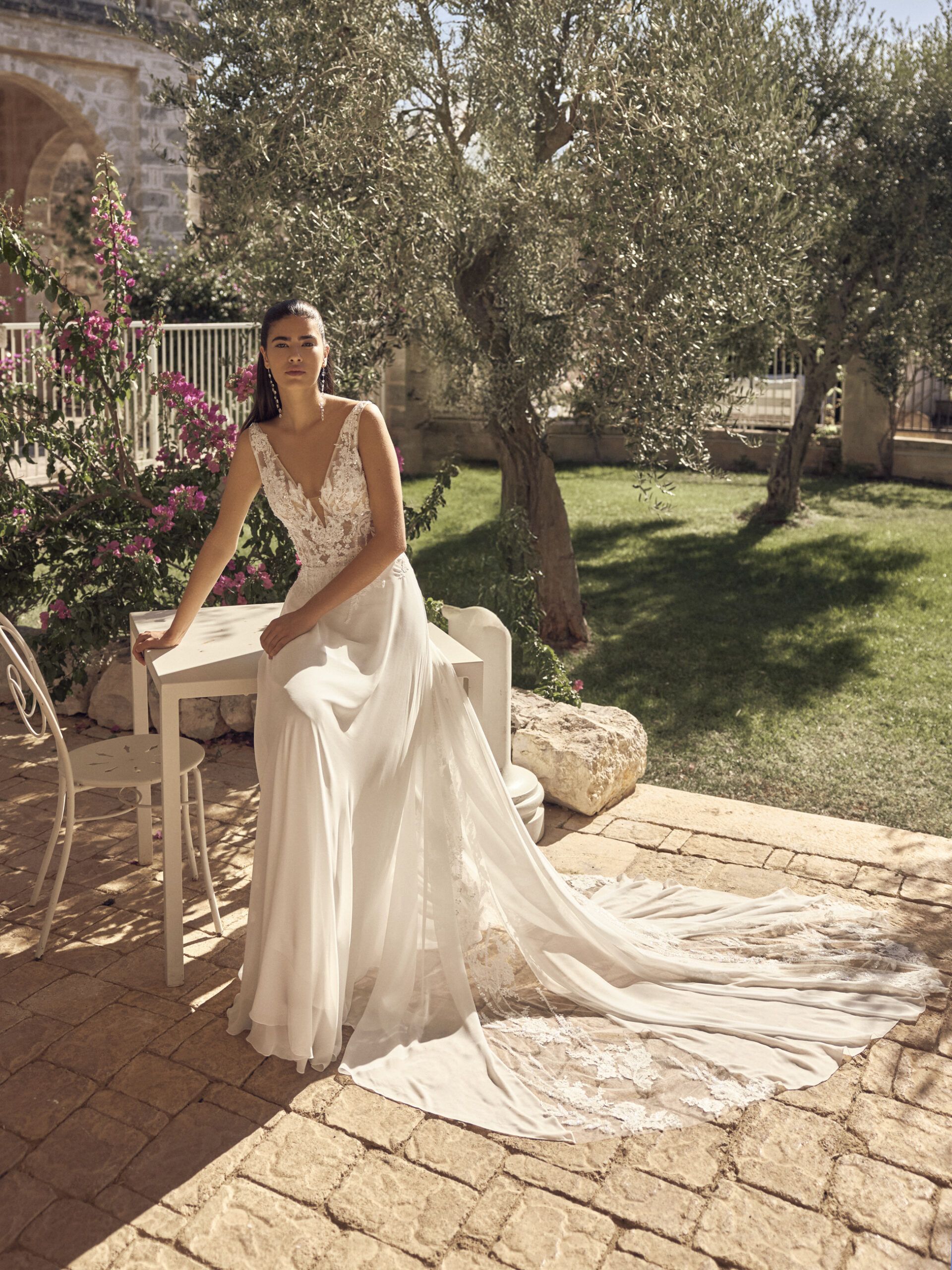 Taft En Tule Mallory Modeca Bruidsjurken Trouwjurken Unique Elegant Simplicity Modern
