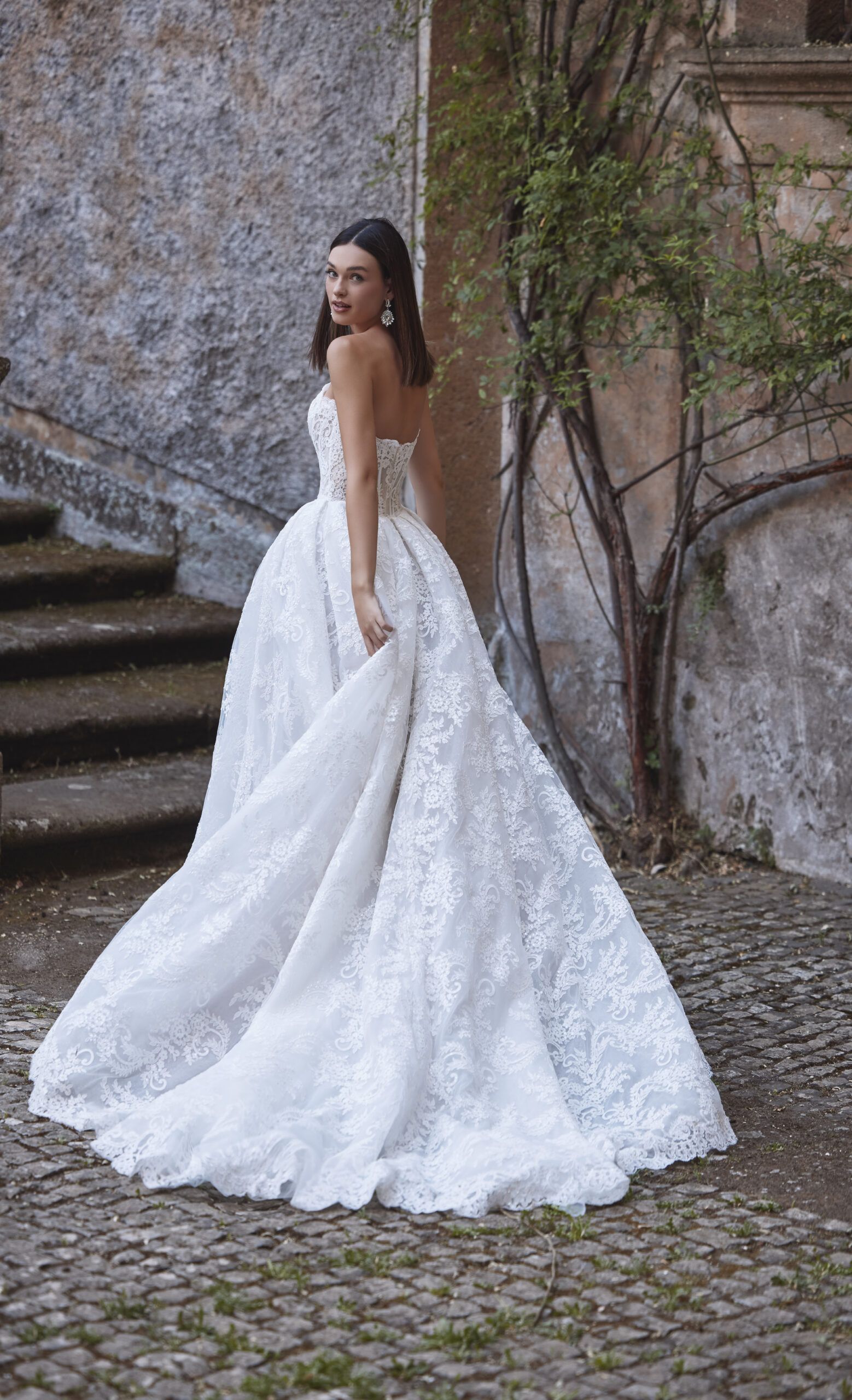 Taft En Tule 63231 Veni Infantino Morilee Bruidsjurken Trouwjurken Gorgeous Bride Weddingtrends 1