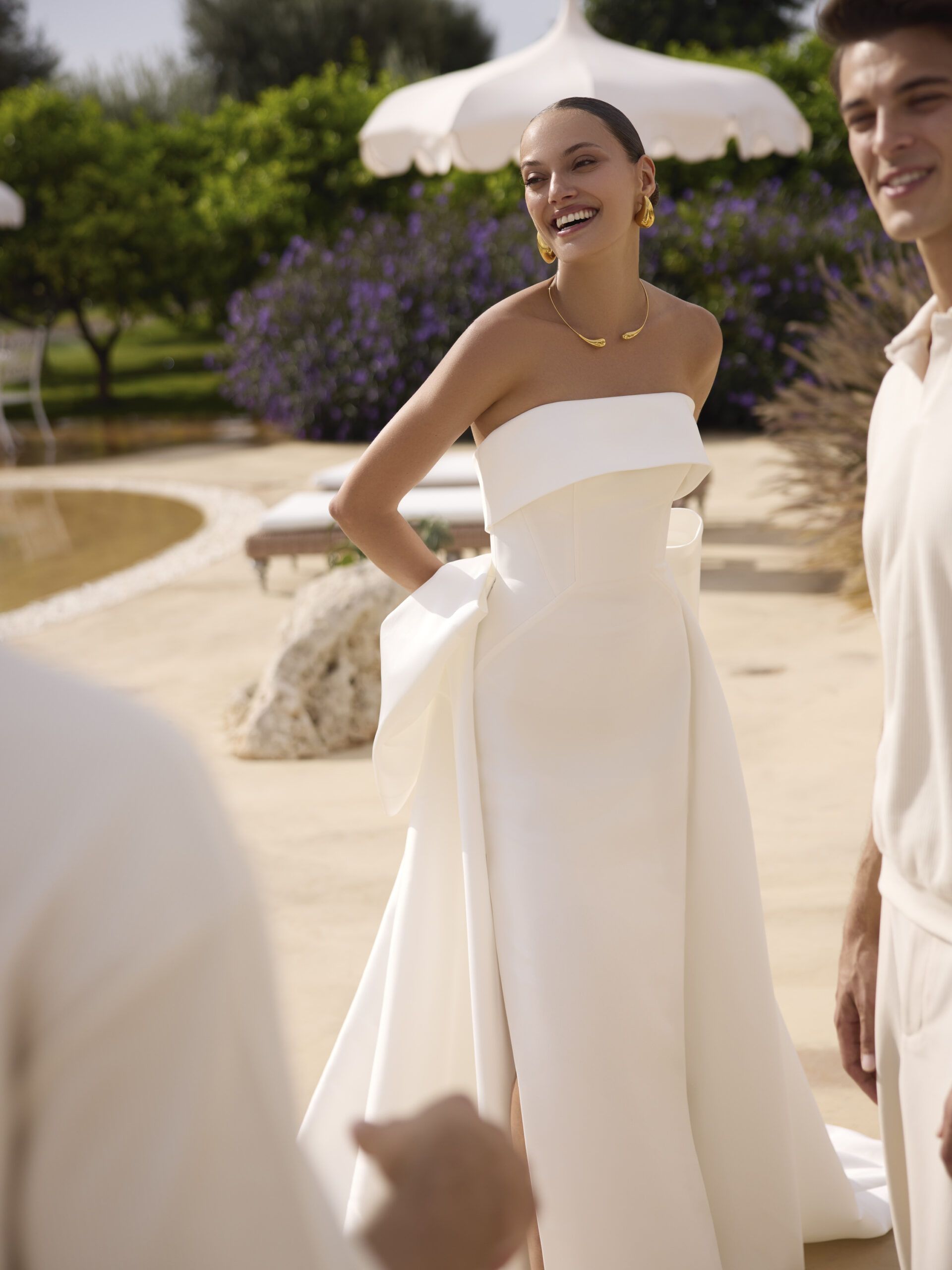Taft En Tule Genesis Modeca Bruidsjurken Trouwjurken Unique Elegant Simplicity Modern