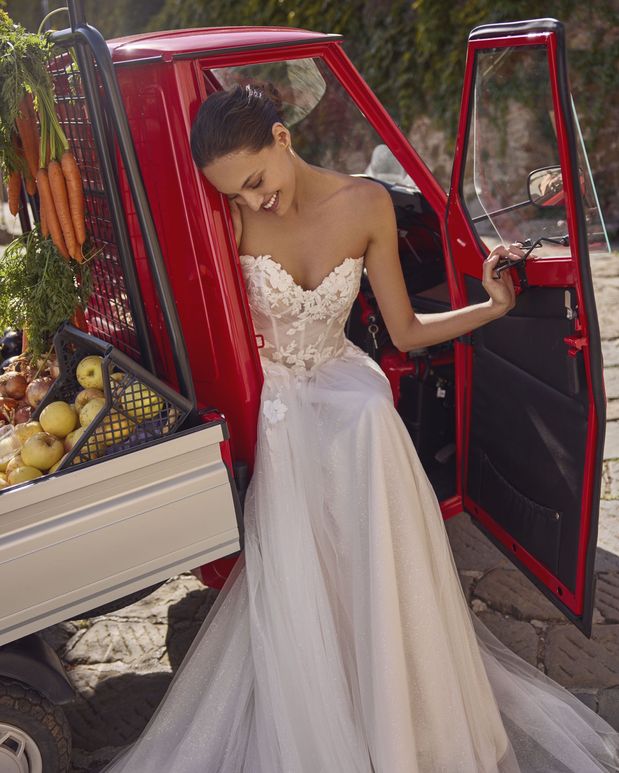 Taft En Tule Geralyn Modeca Bruidsjurken Trouwjurken Unique Elegant Simplicity Modern 7