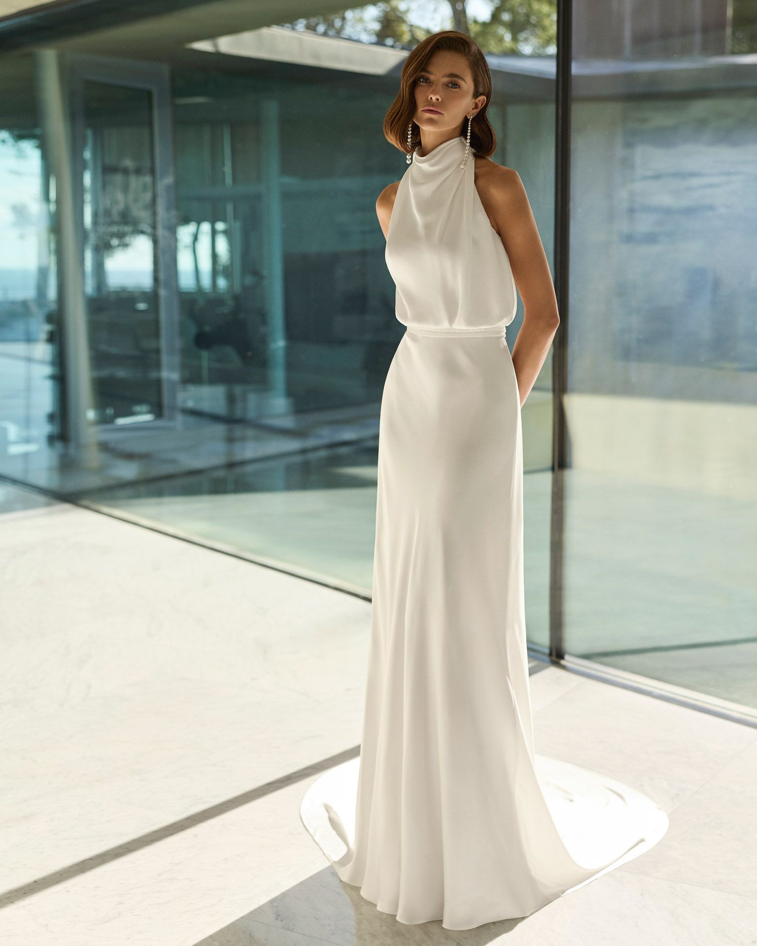 Taft En Tule Gialda Rosa Clará Bruidsjurk Trouwjurk Halterhals Minimalistisch Modern Elegant Fit & Flare Tijdloos Luxe Bruidsmode 1