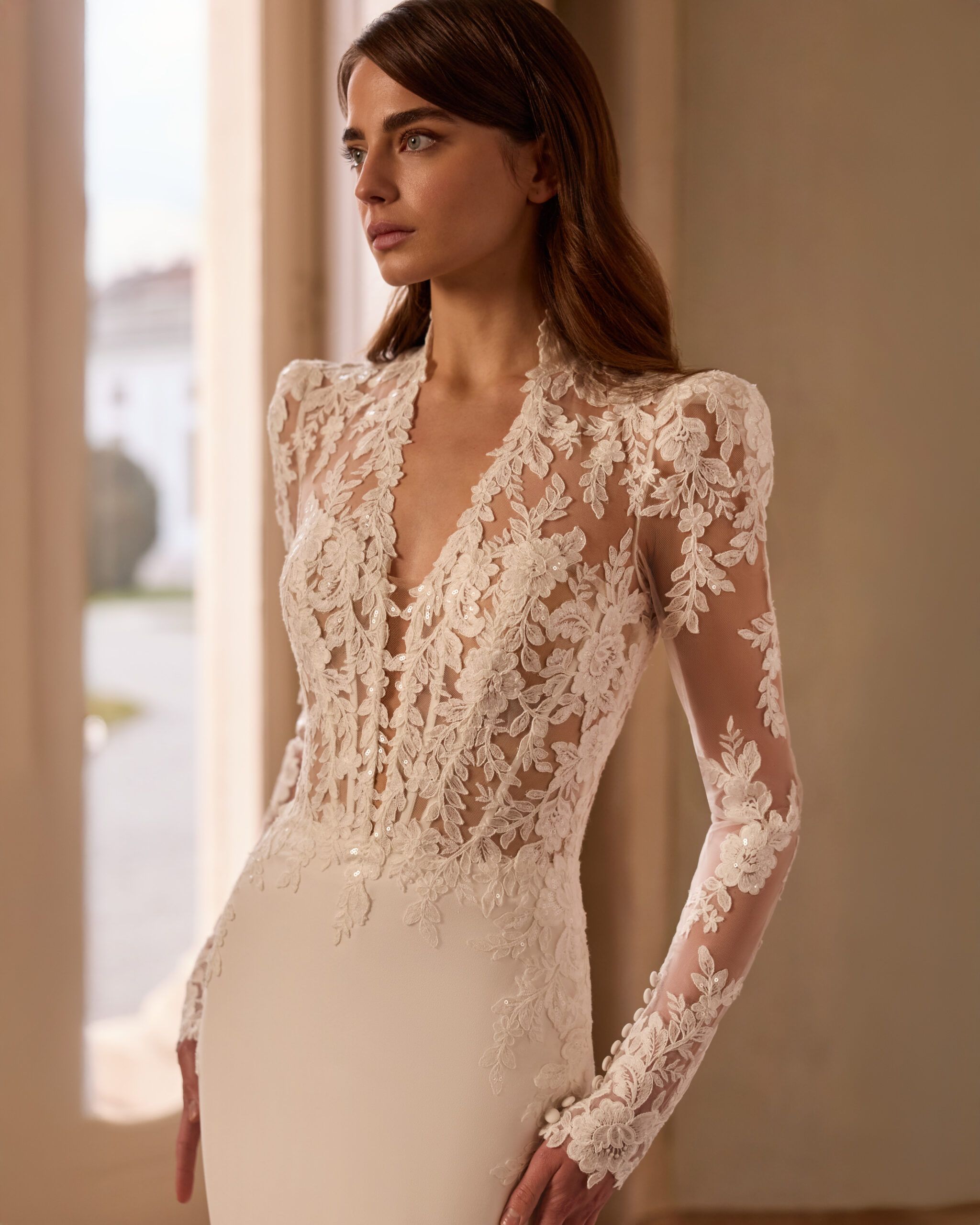 Taft En Tule Amarilis Alberto Palatchi Bruidsjurk Trouwjurk Romantisch Luxe Klassiek Statement Wedding Dress 1 (1)