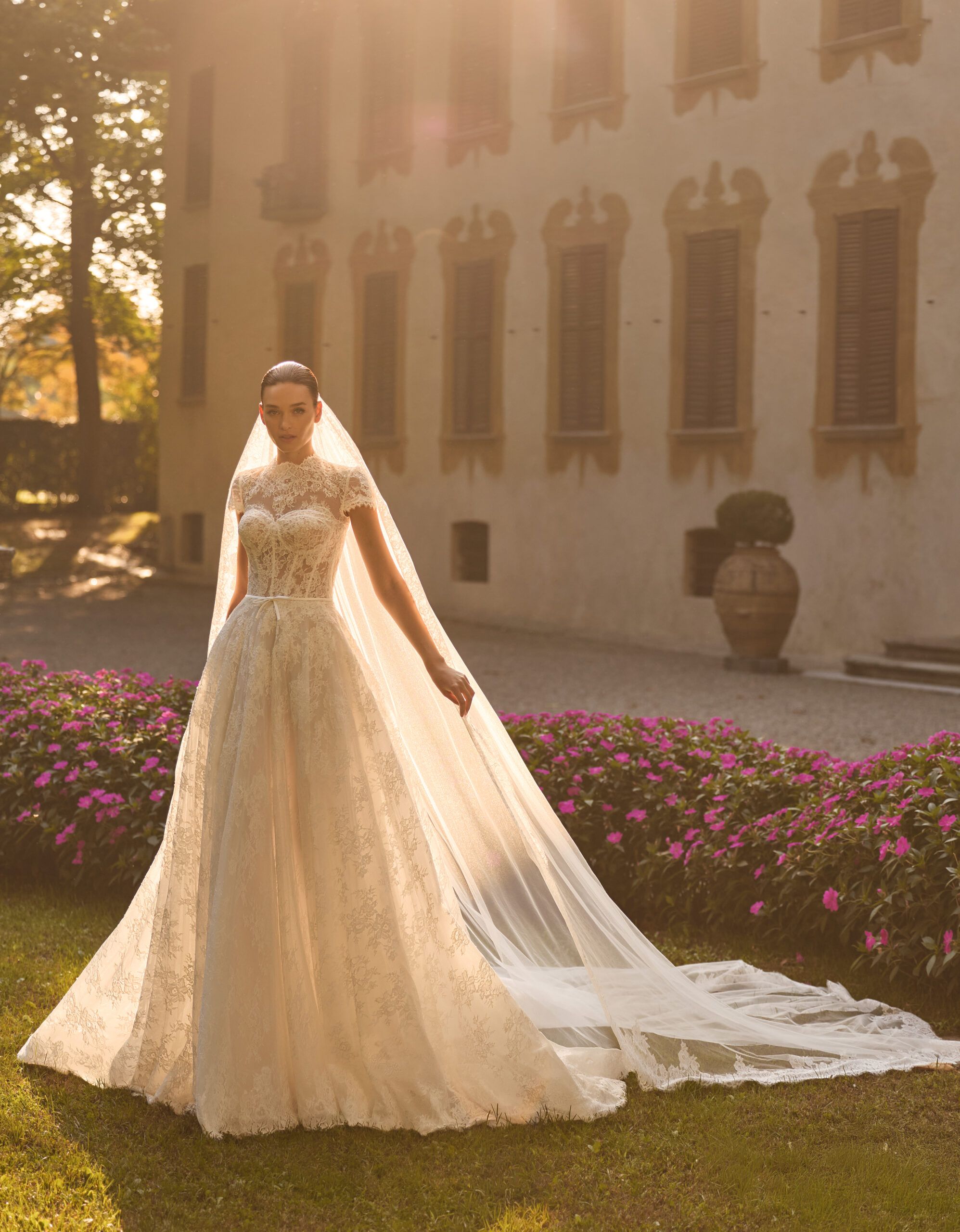 Taft En Tule Billie Alberto Palatchi Bruidsjurk Trouwjurk Romantisch Luxe Klassiek Statement Wedding Dress 1 (2)
