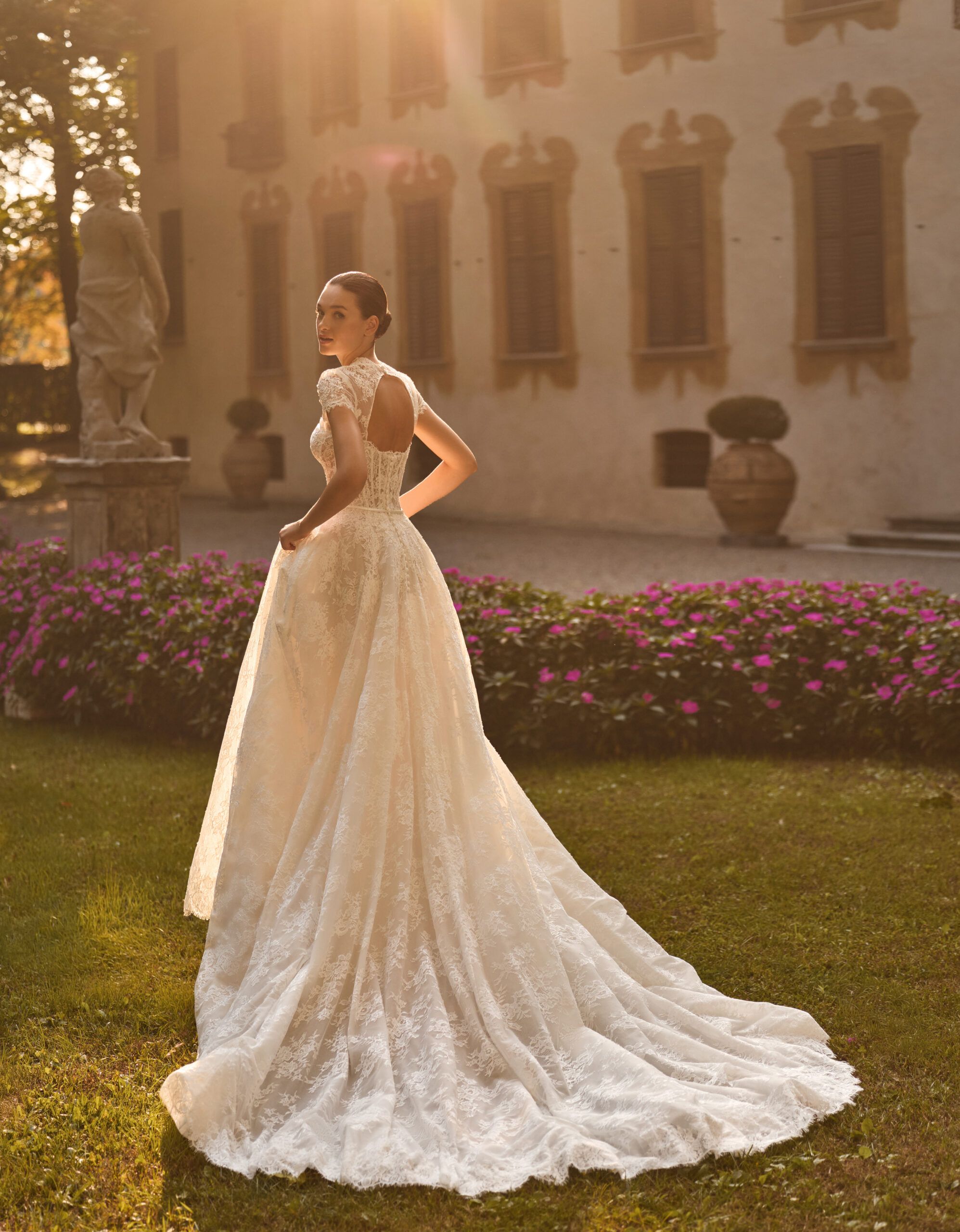 Taft En Tule Billie Alberto Palatchi Bruidsjurk Trouwjurk Romantisch Luxe Klassiek Statement Wedding Dress 1 (3)