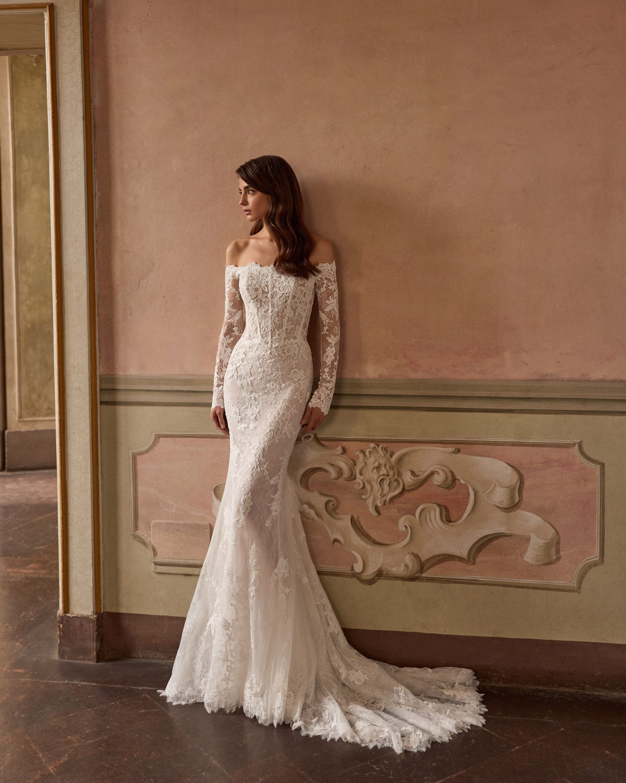 Taft En Tule Ixora Alberto Palatchi Bruidsjurk Trouwjurk Romantisch Luxe Klassiek Statement Wedding Dress (1)