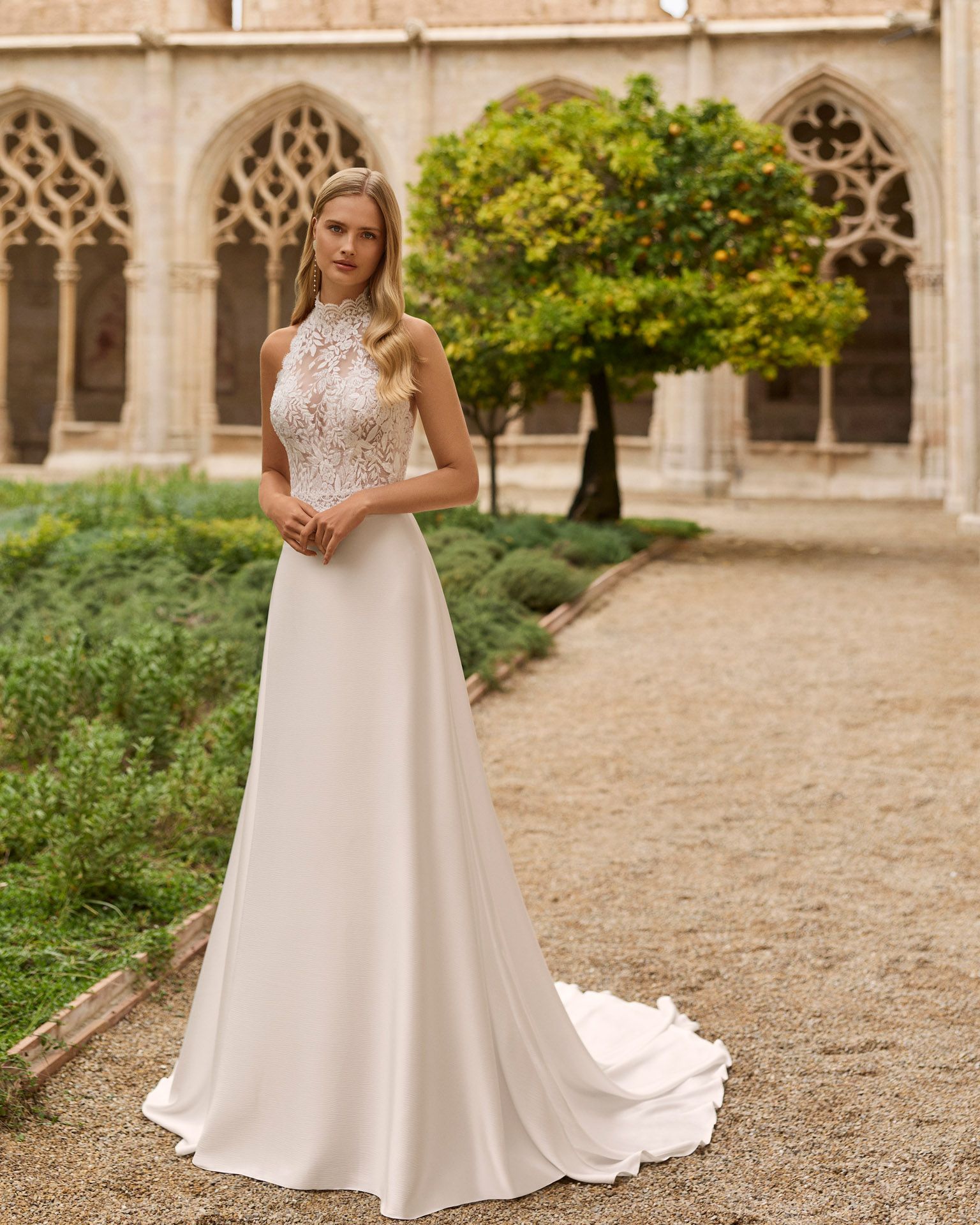 Taft En Tule Lilit Rosa Clará Rosa Clará Platinum Bruidsjurk Trouwjurk Romantisch Luxe Klassiek Statement Wedding Dress 1