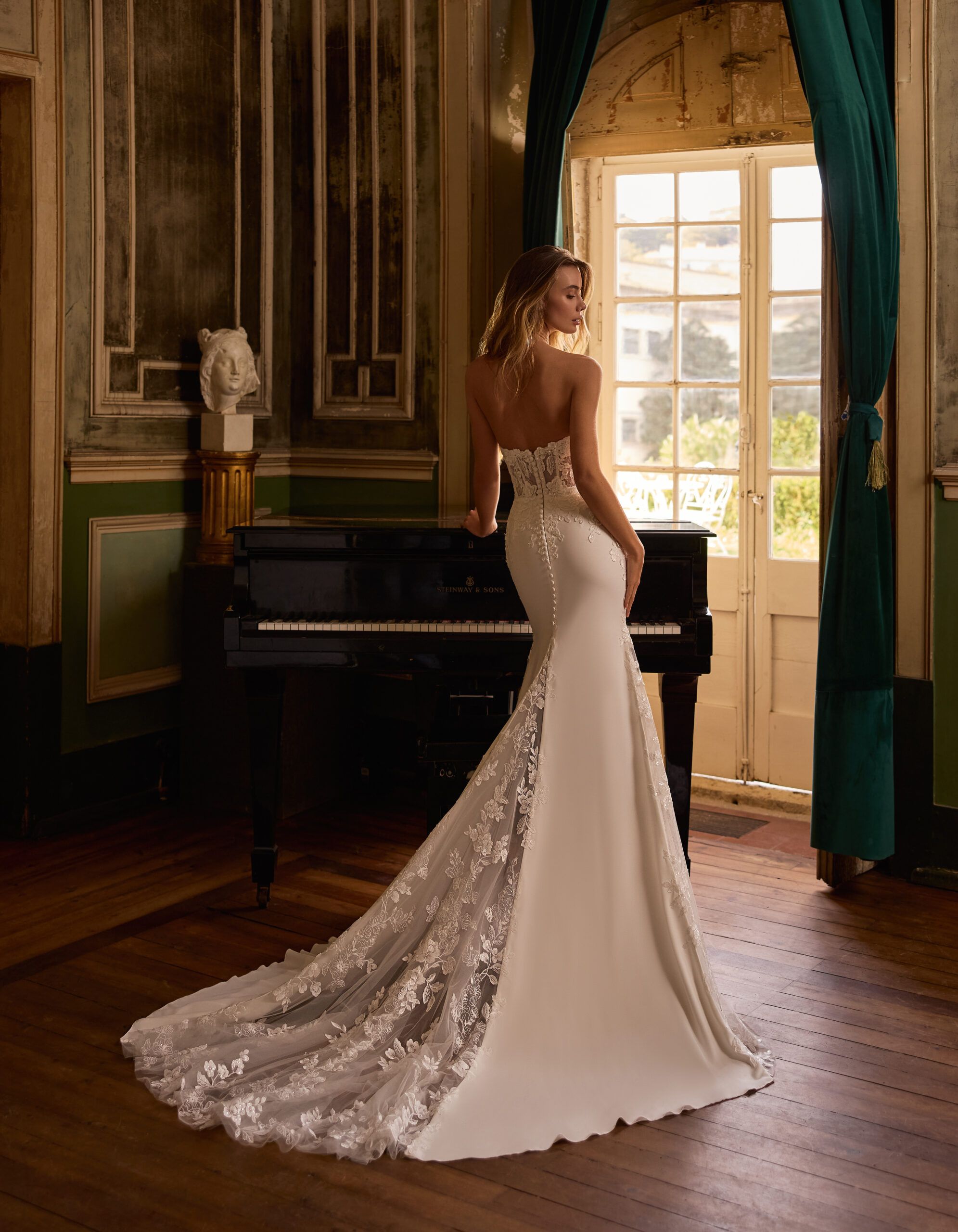 Taft En Tule Malgosia Alberto Palatchi Bruidsjurk Trouwjurk Romantisch Luxe Klassiek Statement Wedding Dress (2)