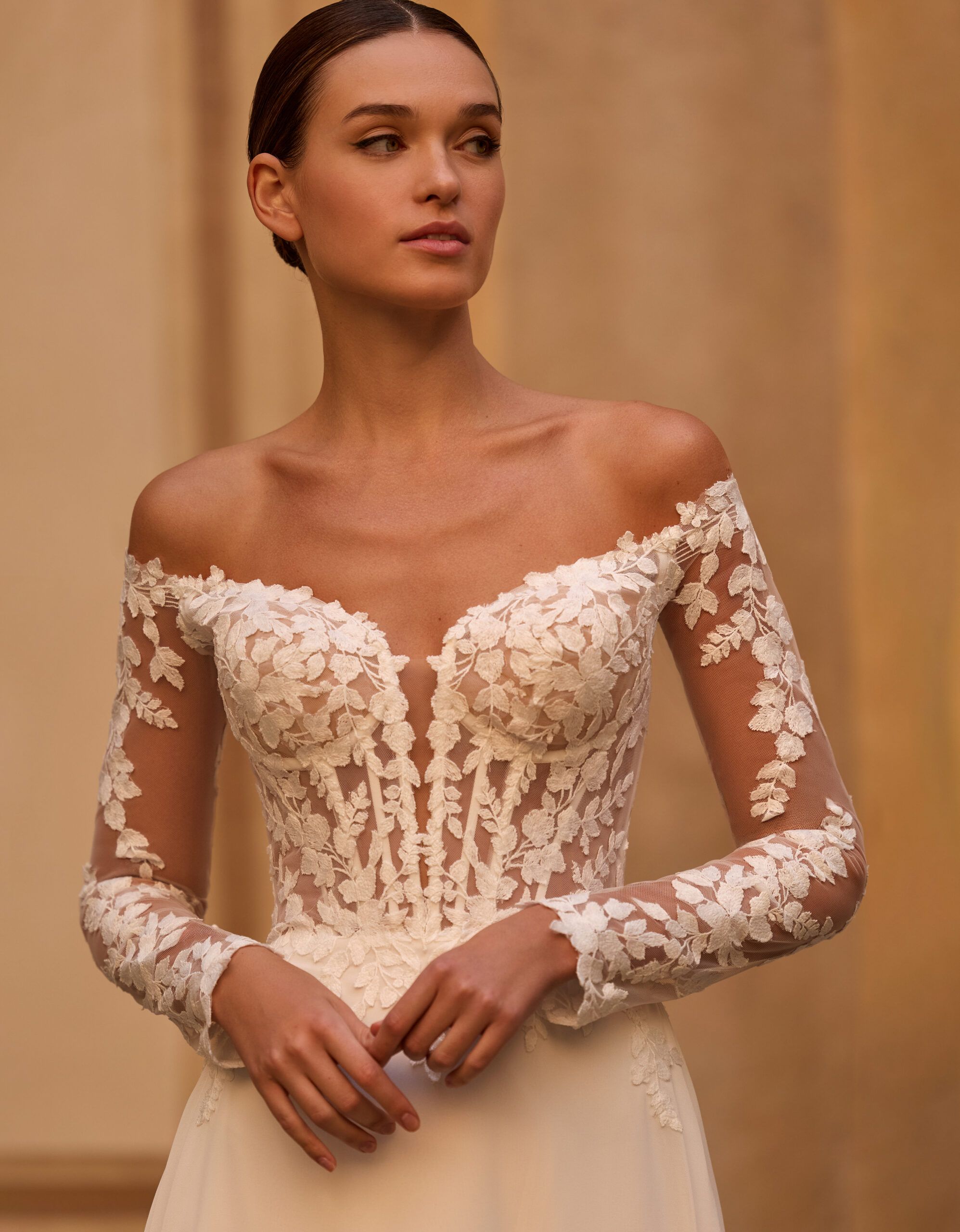 Taft En Tule Ornella Alberto Palatchi Bruidsjurk Trouwjurk Romantisch Luxe Klassiek Statement Wedding Dress (3)