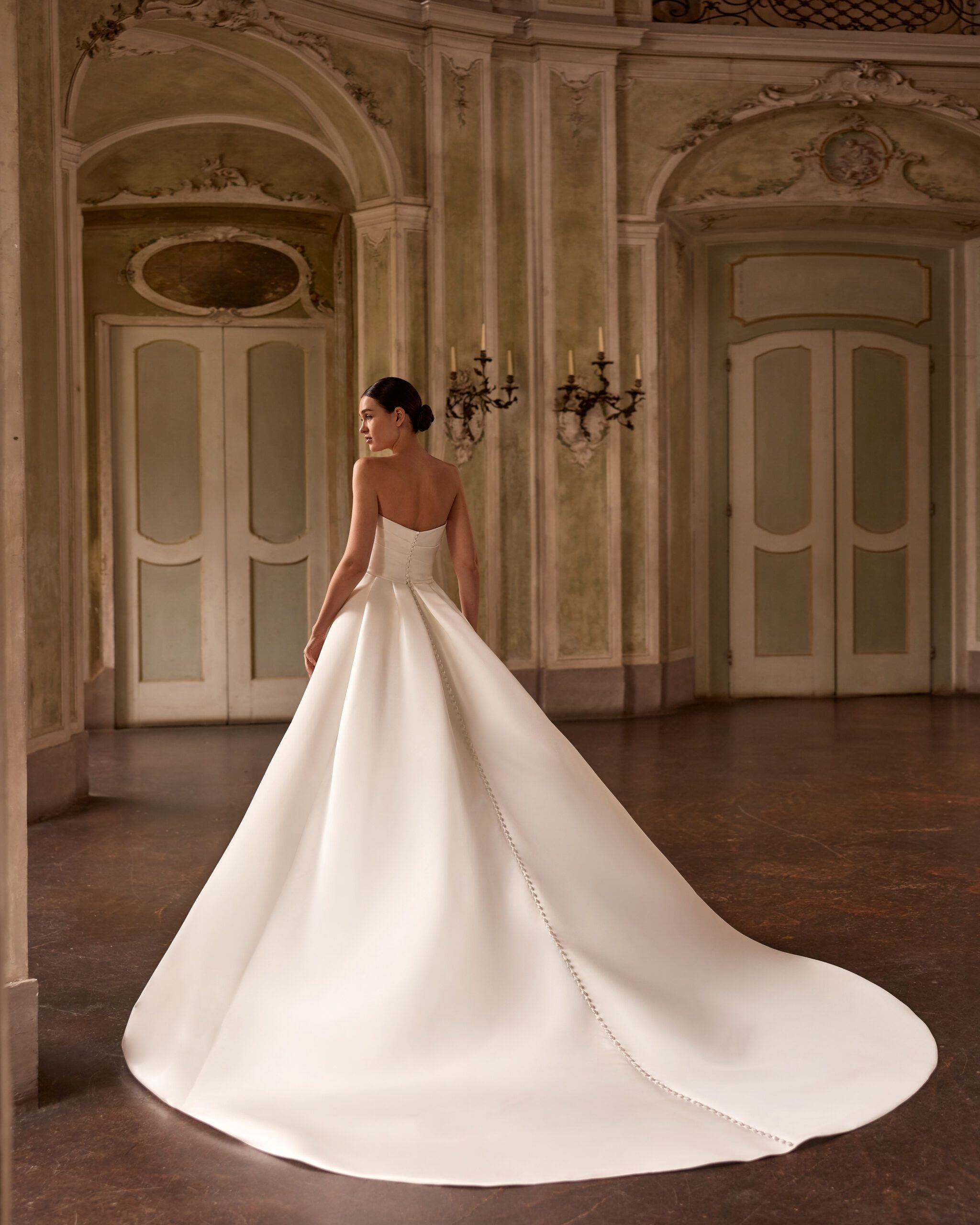 Taft En Tule Petunia Alberto Palatchi Bruidsjurk Trouwjurk Romantisch Luxe Klassiek Statement Wedding Dress (2)