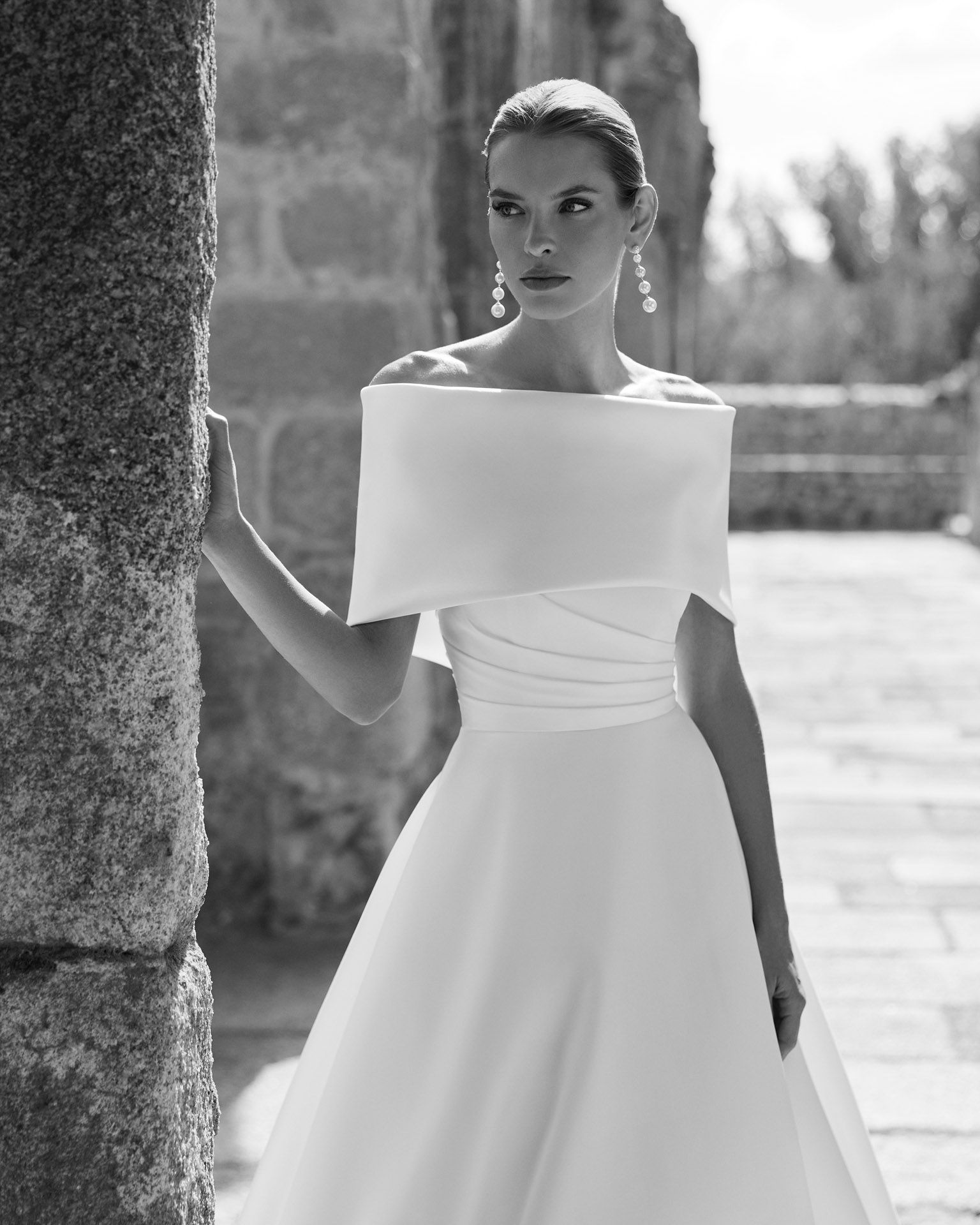 Taft En Tule Poppy Rosa Clará Rosa Clará Platinum Bruidsjurk Trouwjurk Romantisch Luxe Klassiek Statement Wedding Dress