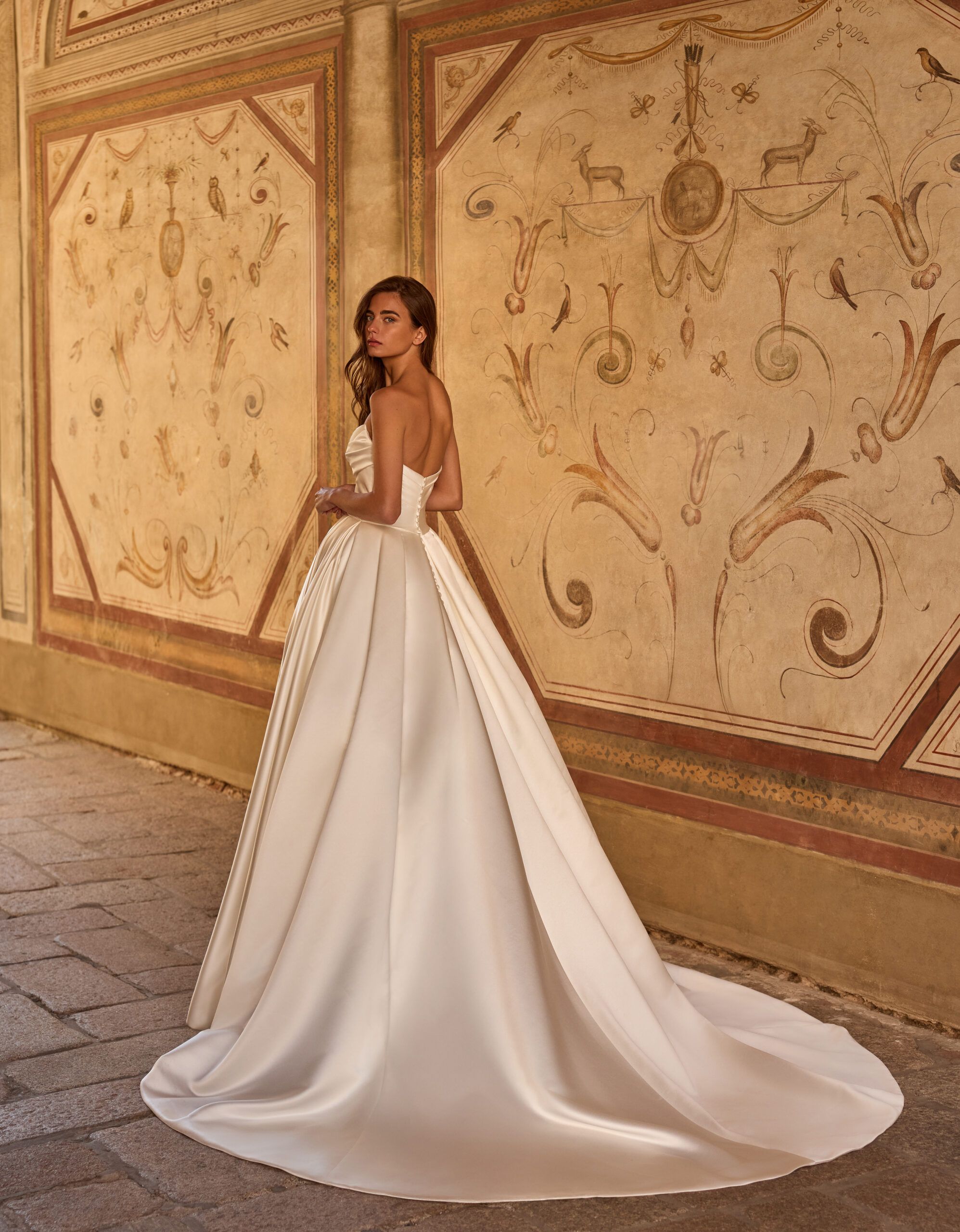 Taft En Tule Selena Alberto Palatchi Bruidsjurk Trouwjurk Romantisch Luxe Klassiek Statement Wedding Dress (2)
