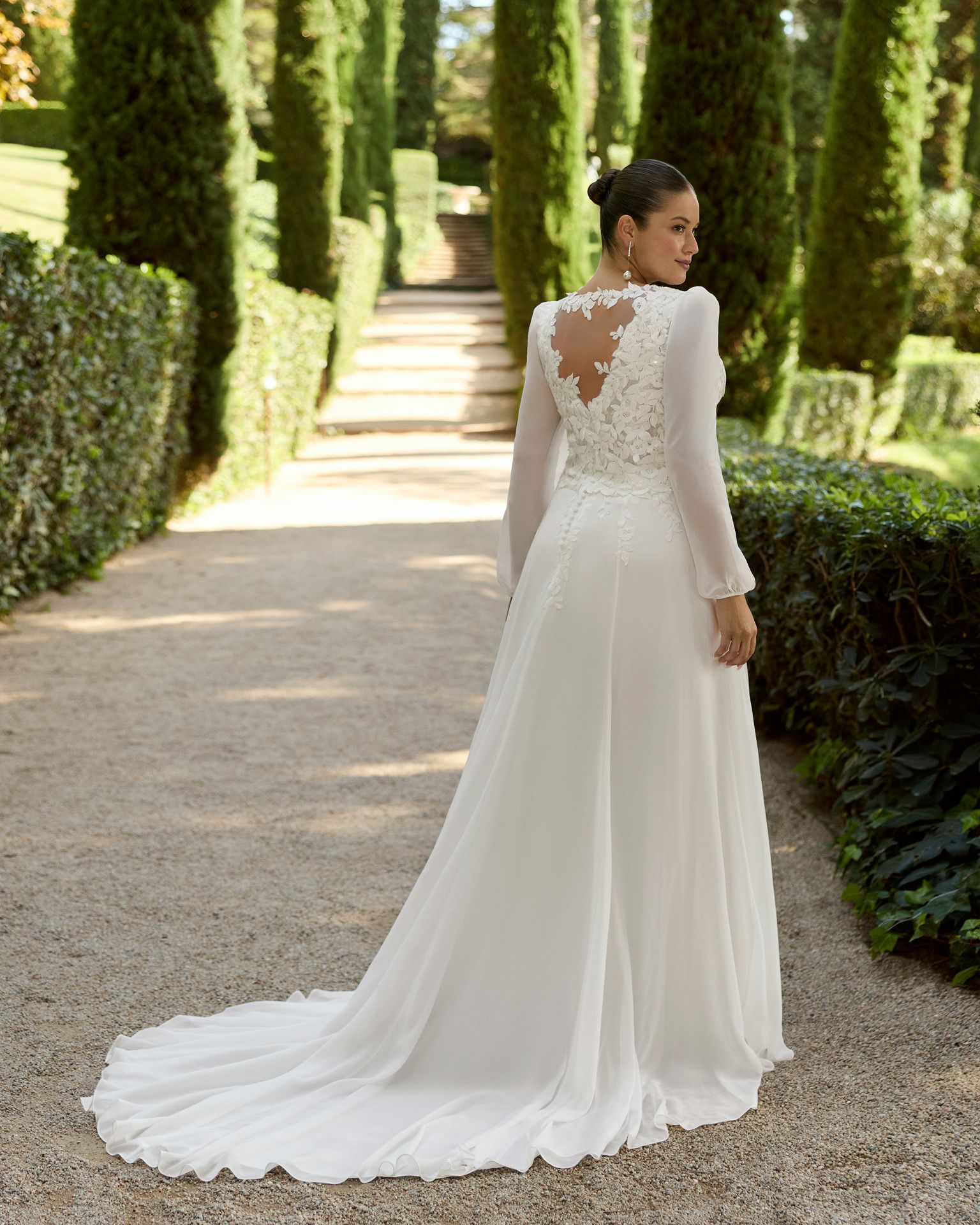 Taft En Tule Keila Rosa Clará Rosa Clará Platinum Bruidsjurk Trouwjurk Romantisch Luxe Klassiek Statement Wedding Dress (3)