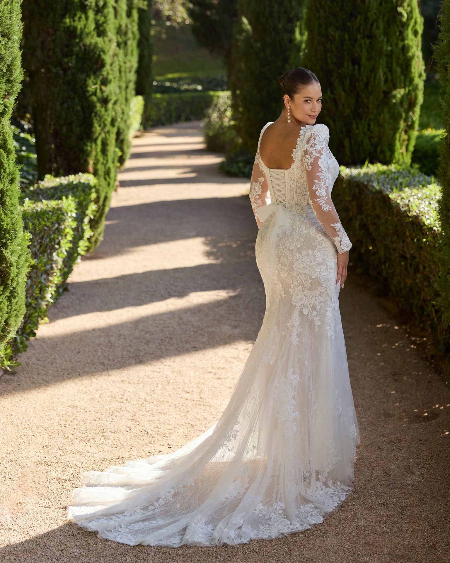Taft En Tule Kiona Rosa Clará Rosa Clará Platinum Bruidsjurk Trouwjurk Romantisch Luxe Klassiek Statement Wedding Dress (3)