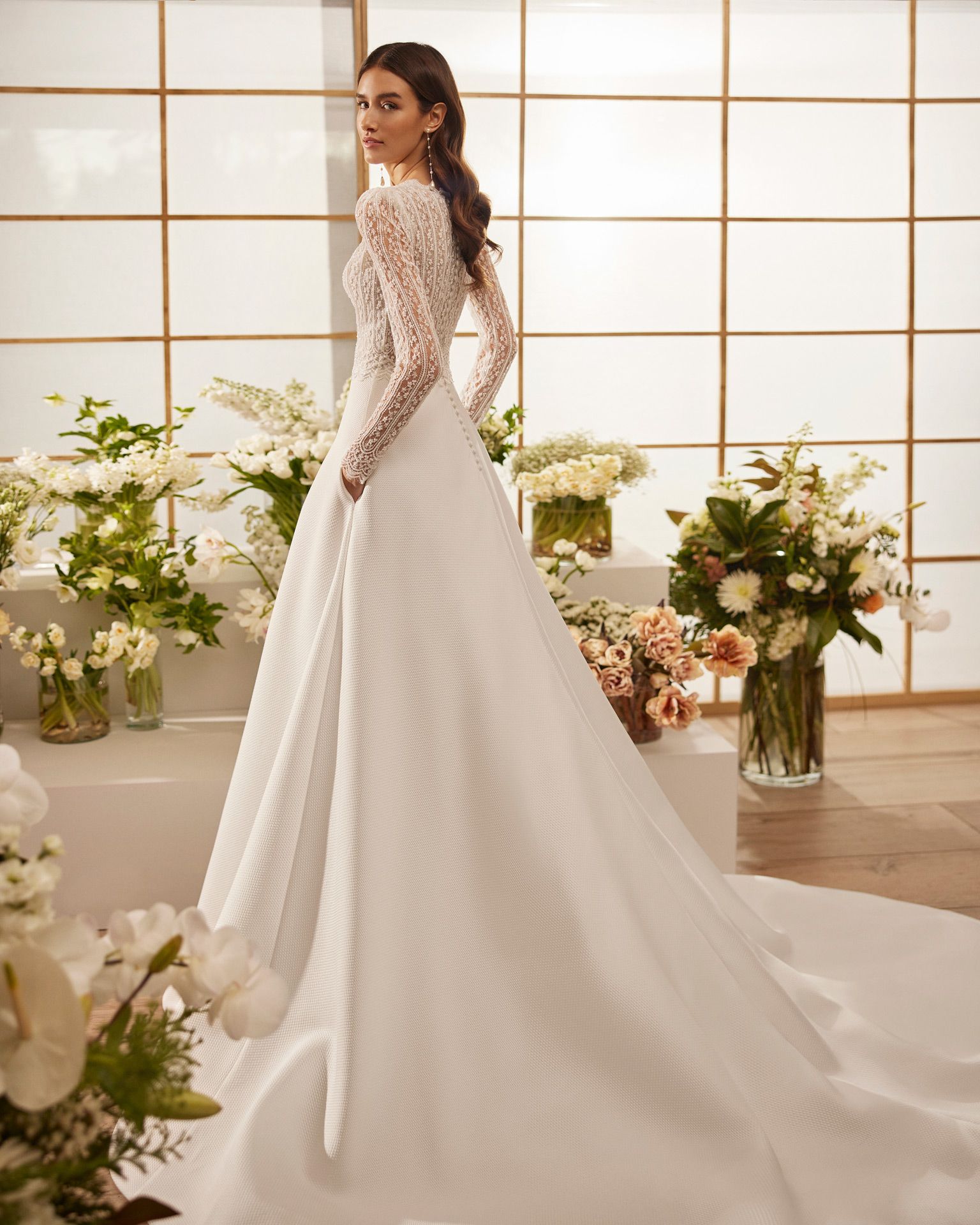 Taft En Tule Marea Rosa Clará Rosa Clará Platinum Bruidsjurk Trouwjurk Romantisch Luxe Klassiek Statement Wedding Dress (3)