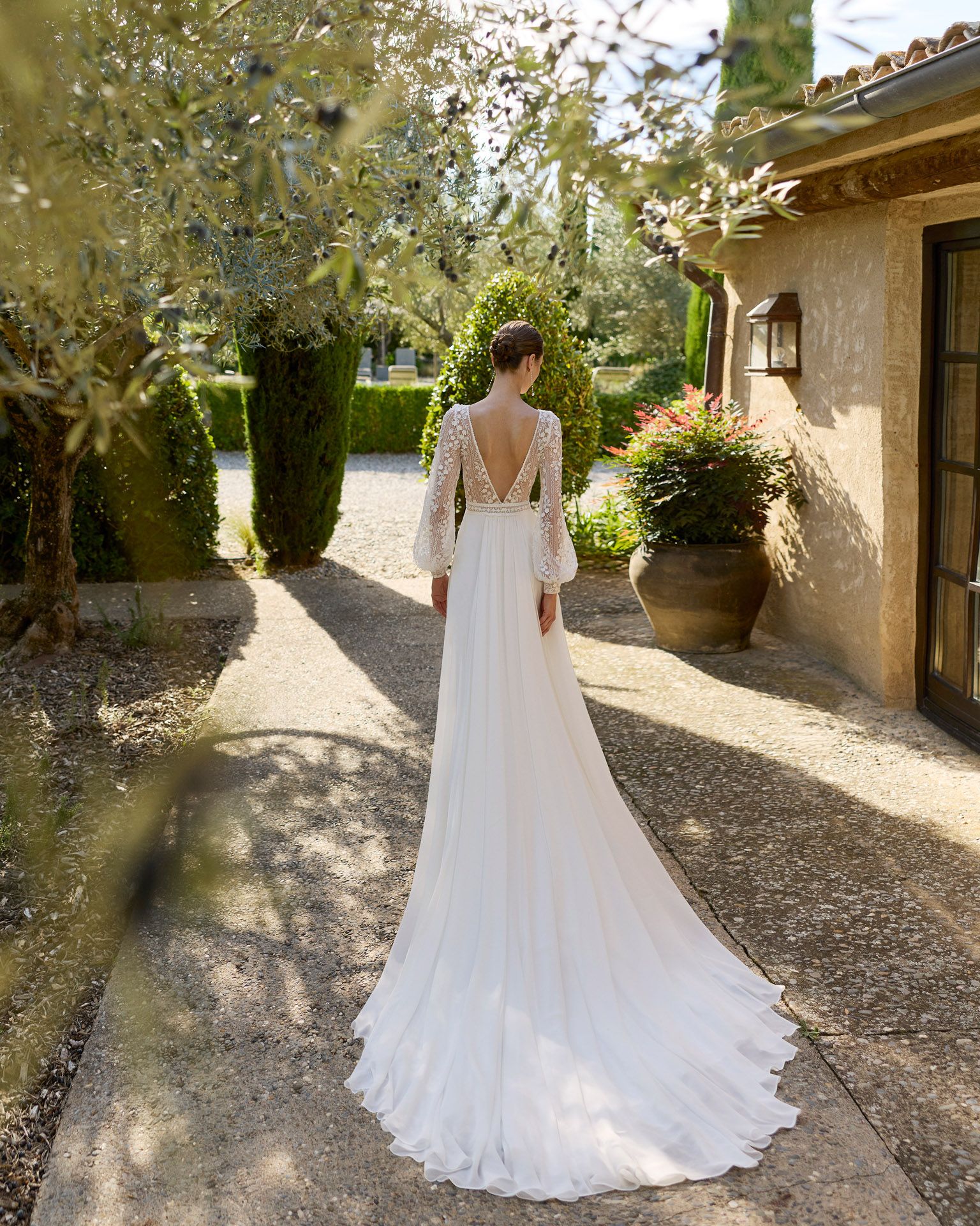 Taft En Tule Marion Rosa Clará Rosa Clará Platinum Bruidsjurk Trouwjurk Romantisch Luxe Klassiek Statement Wedding Dress3
