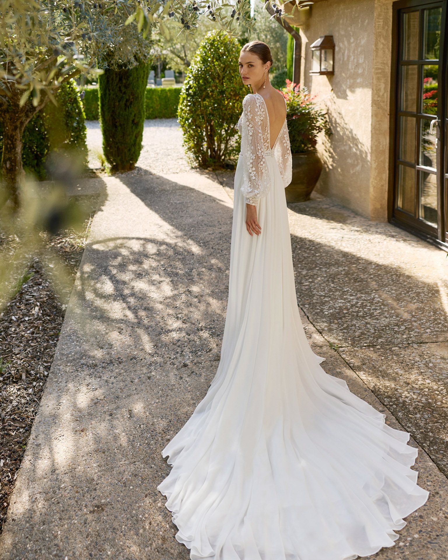Taft En Tule Marion Rosa Clará Rosa Clará Platinum Bruidsjurk Trouwjurk Romantisch Luxe Klassiek Statement Wedding Dress5