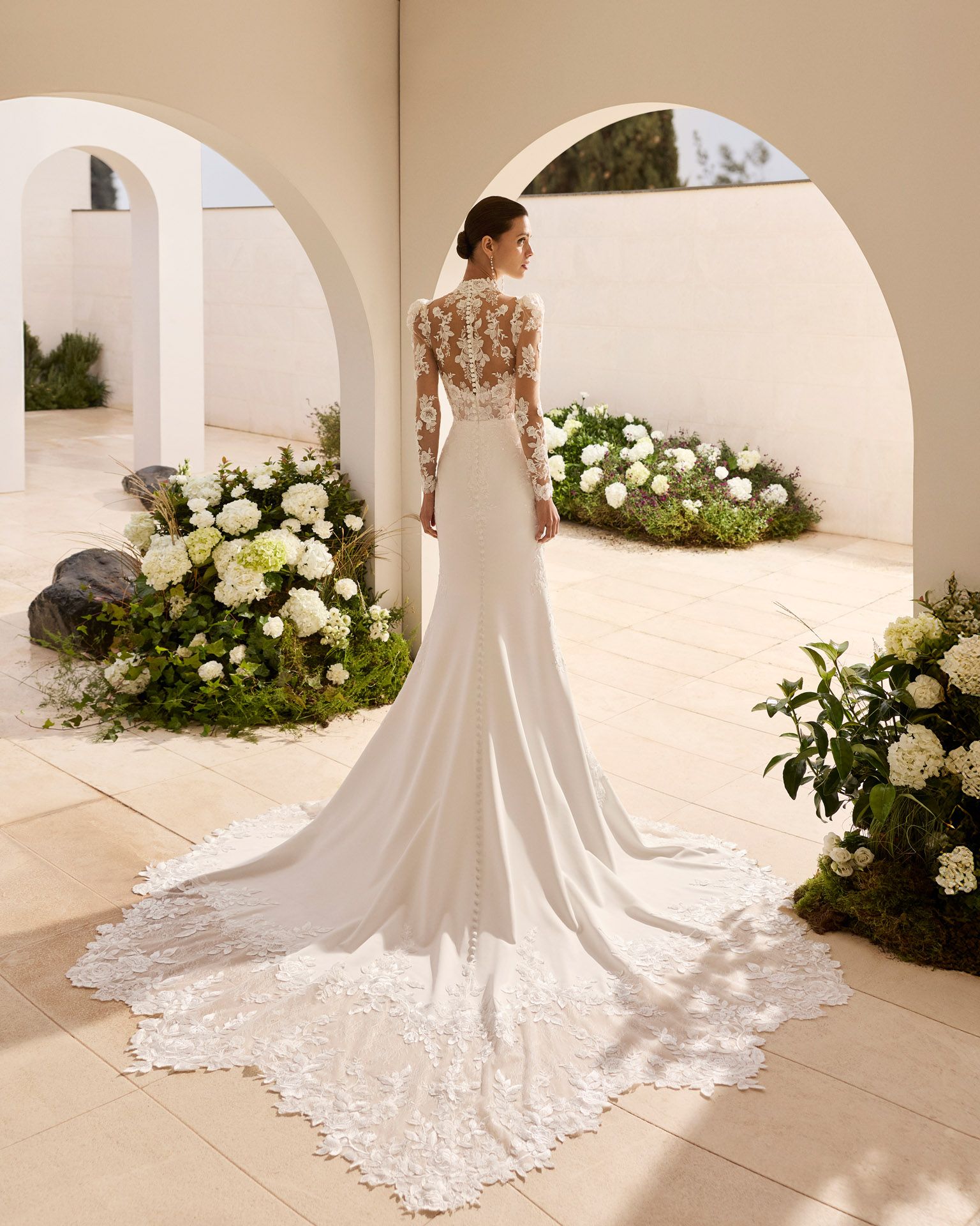 Taft En Tule Nayat Rosa Clará Rosa Clará Platinum Bruidsjurk Trouwjurk Romantisch Luxe Klassiek Statement Wedding Dress (3)